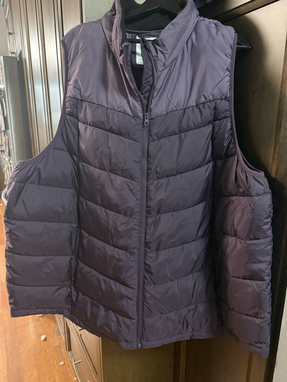 Active USA Quilted Puffer Vest in Plum